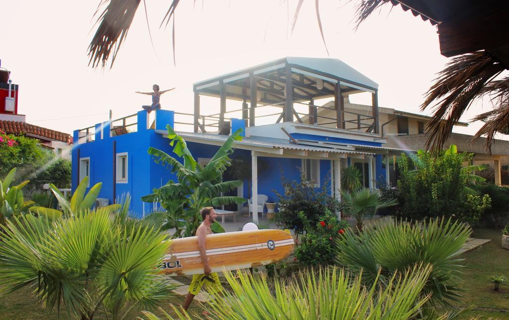 Floripa Surf House Bed & Breakfast Santa Maria Del Focallo Exterior photo